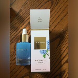 BYROE Hydrangea Tea Intensive Hydration Serum 30ml